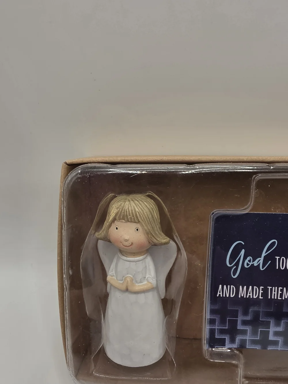 Dicksons Gifts Serene Resin Angel Praying With Nurse Figurine And Gift Tag